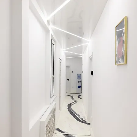 La Aparthotel Bucharest