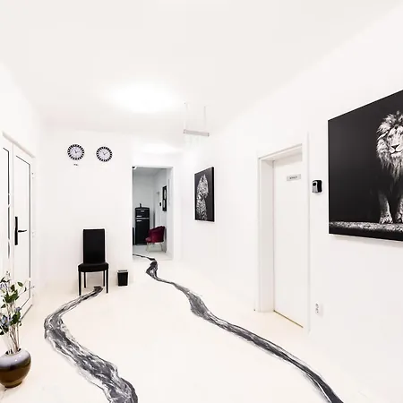 La Apart Otel Bükreş